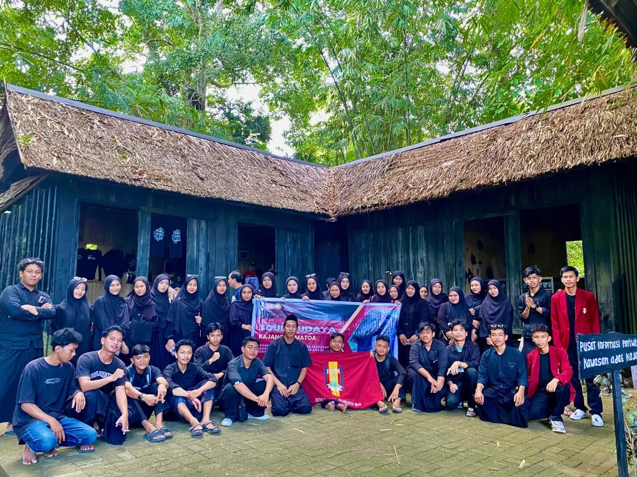 Tour Budaya IMM Faperta UMSI: Menyapa Tradisi Adat Kajang